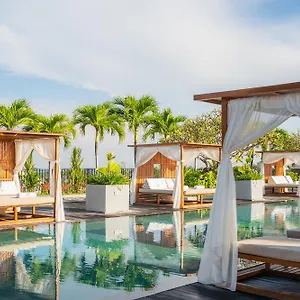 Hotel Cross Paasha Bali *****